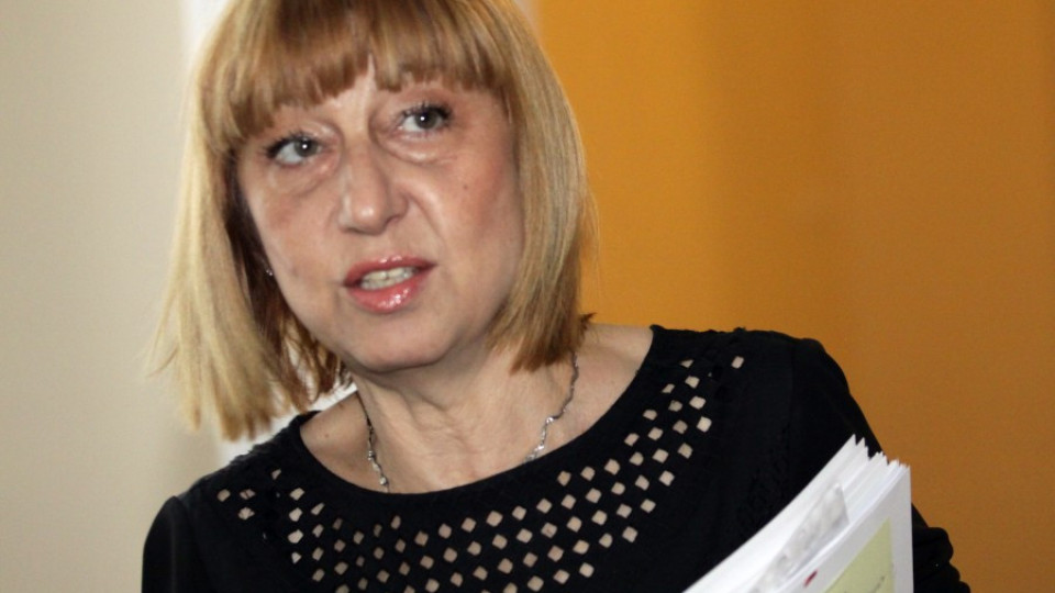 Анелия Клисарова влиза в кметската битка за Варна | StandartNews.com