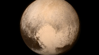 Плутон се оказа малко по-голям