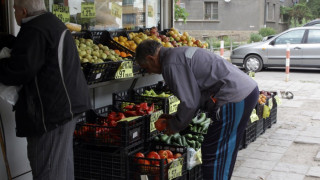 Стотици тонове плодове и зеленчуци с нередовни документи