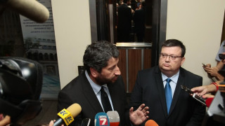 Цацаров и Христов свалят томахавките 