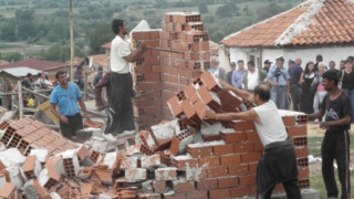 Ромите в Гърмен: Искат да ни изселят заради апетити към земята