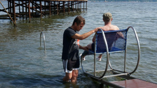 Осветиха уникалната пътека "Водно конче" на плажа