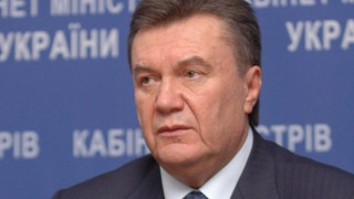 Интерпол спря издирването на Янукович