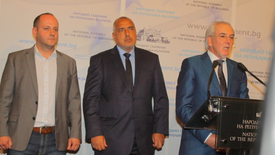 180 зад премиера за конституцията | StandartNews.com