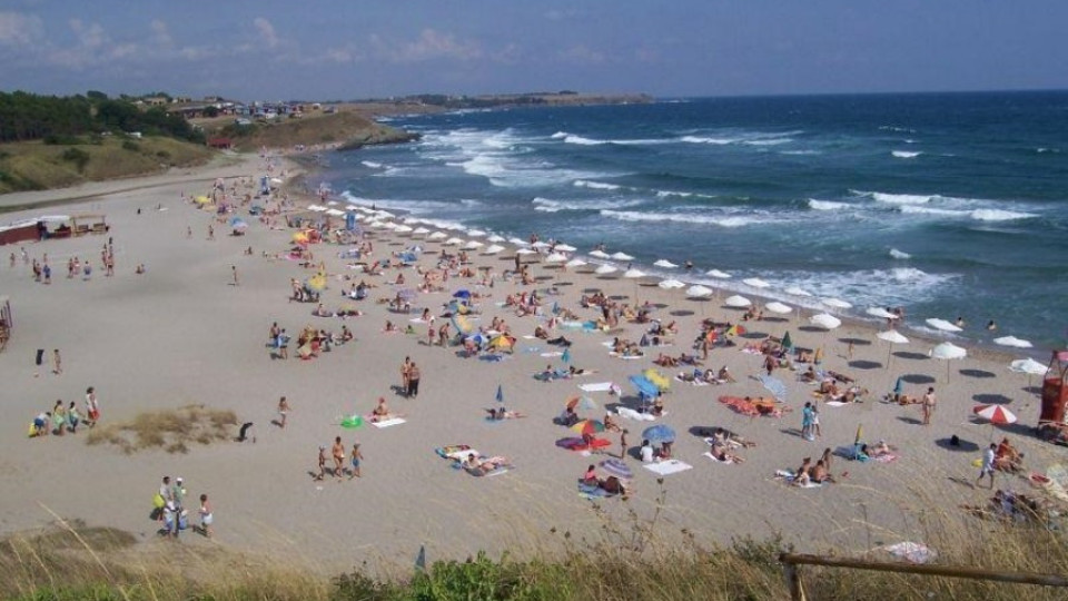 Хеликоптер се разби в морето до плажа на Царево | StandartNews.com