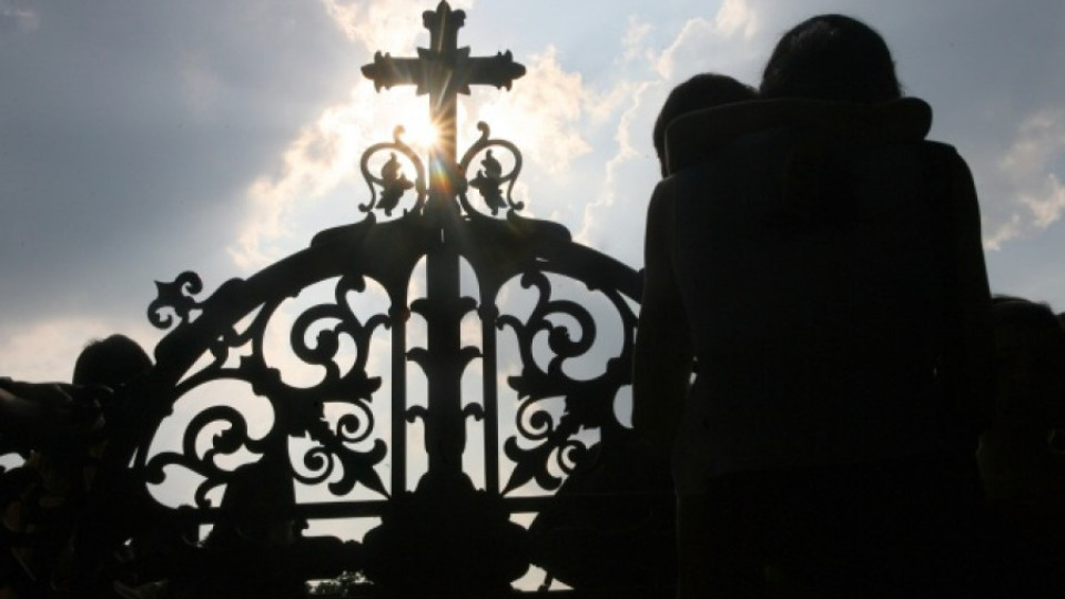 Чудотворна икона на Пресвета Богородица идва в Бургас  | StandartNews.com