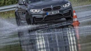 3800 кончета под капака на BMW M