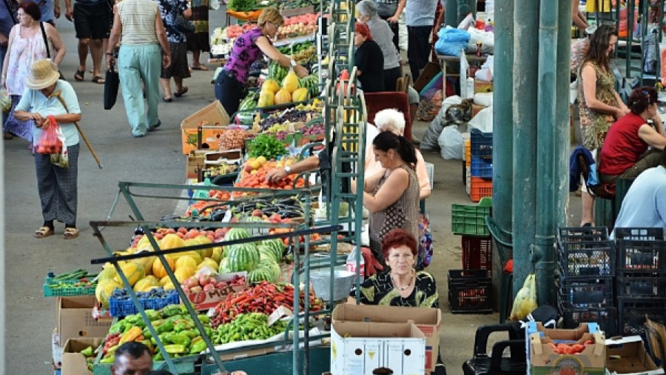 Затварят общинския пазар в Сливен от три страни | StandartNews.com