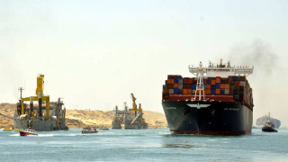 За 11 месеца: Египет построи Суецки канал II