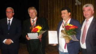 Момчилград с двама почетни граждани 
