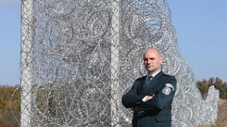 Daily Mail: България спира мигранти с 4-метрова ограда 
