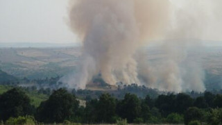 Военните гасят нов пожар до село Лесово