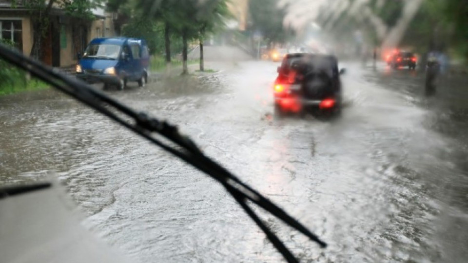 Наводненията в Тетово отнеха живота на четири души | StandartNews.com