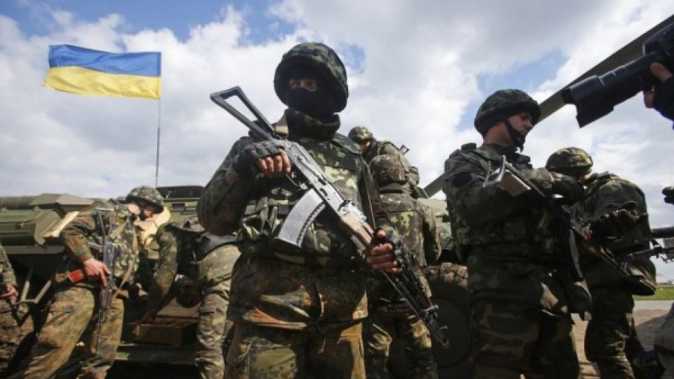 Престрелка между украинската армия и доброволците от "Айдар" | StandartNews.com