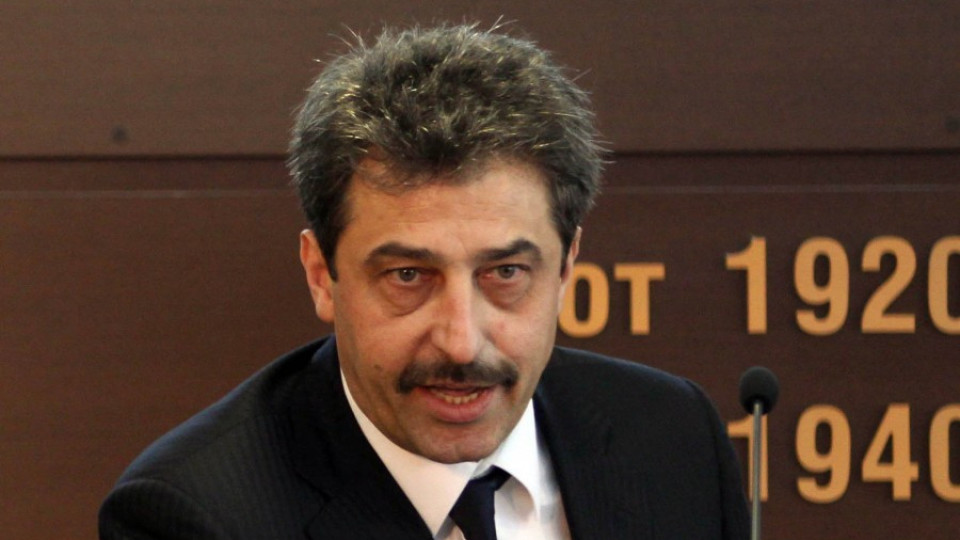 Цветан Василев подпали финансите и на Сърбия (ОБЗОР) | StandartNews.com