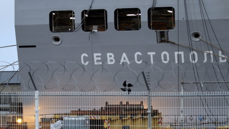 Оланд отказа на Путин за корабите "Мистрал" | StandartNews.com