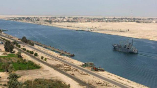 Египет строи шест тунела под канала