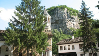 Епичната битка за дряновския манастир