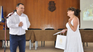 Кметът на Видин обяви читалищата в общината за пазители на традицията