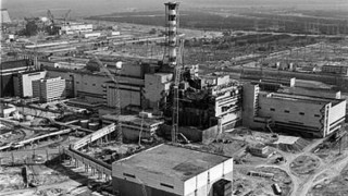 Затягат контрола в Чернобил