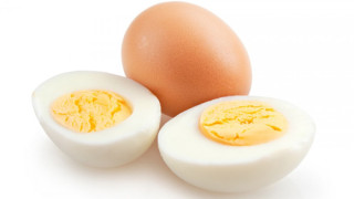 Как да обелим яйце за секунди (ВИДЕО)