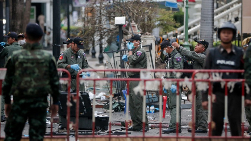 Тайландските власти със запис на човека, заложил бомбата | StandartNews.com