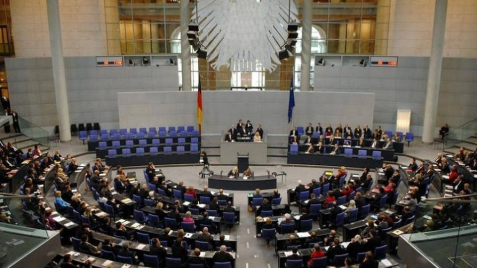 Германия одобри новата спасителна програма за Гърция | StandartNews.com