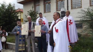 Тамплиери дариха икона на храма "Св. Висарион Смоленски"