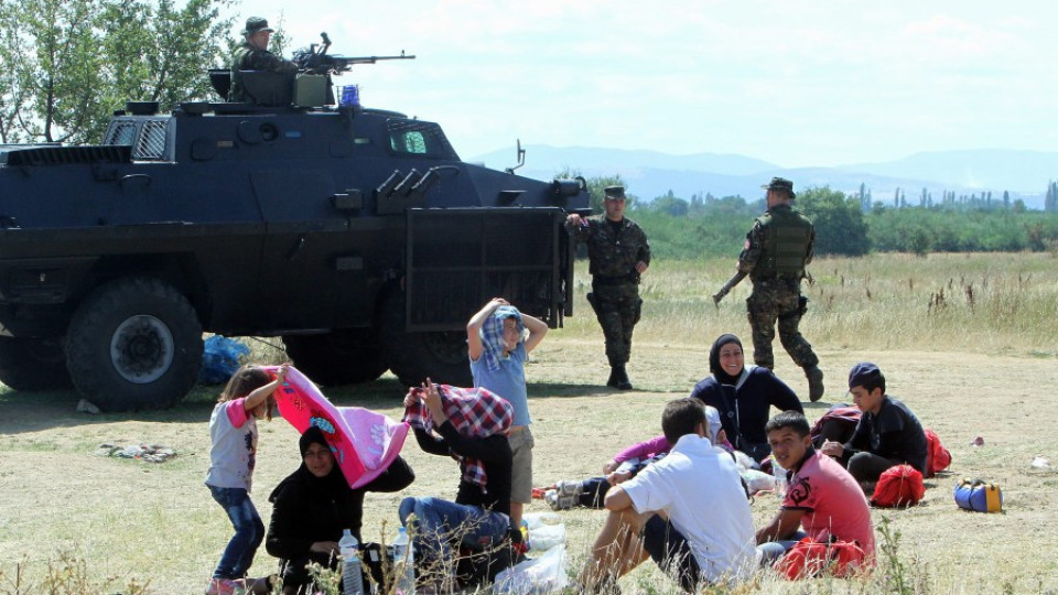 Хеликоптери на "Гранична полиция" по границата ни с Македония | StandartNews.com