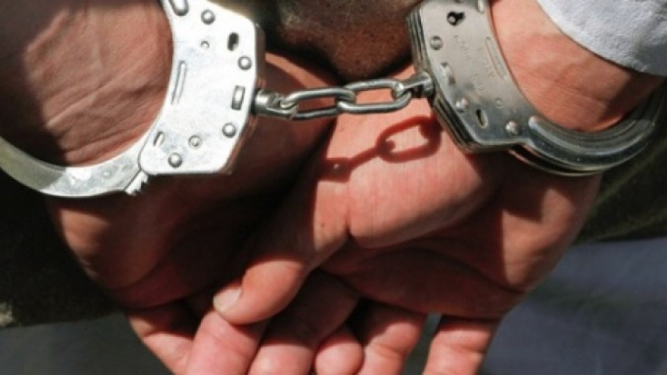 Държат в ареста 9 фенове на "Берое" | StandartNews.com