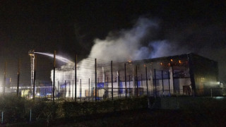 Пореден пожар в център за бежанци в Германия