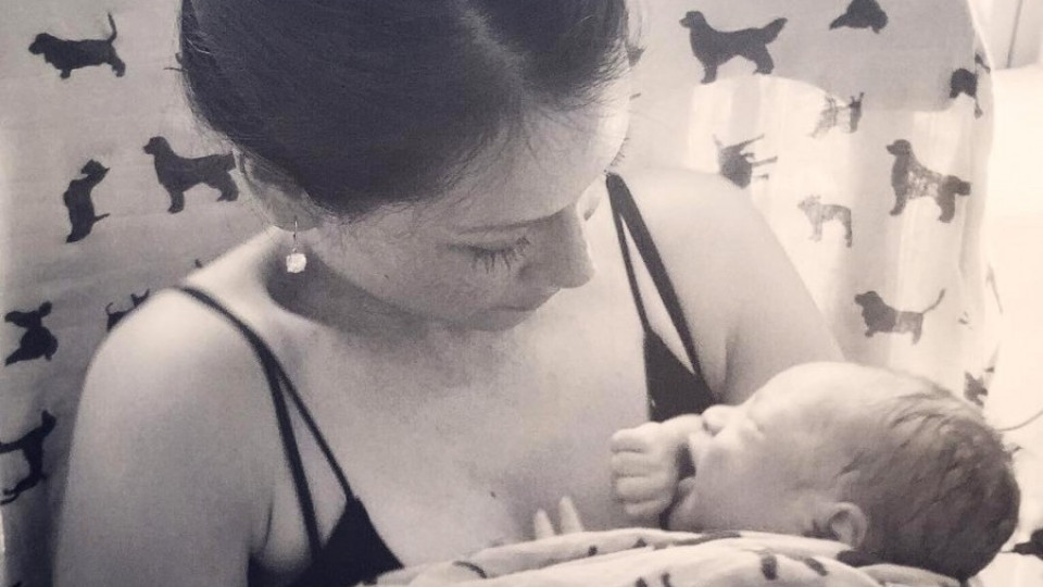 Сурогатна майка роди син на Луси Лиу  | StandartNews.com
