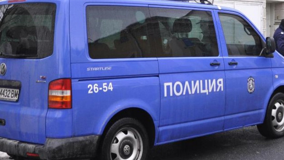 Удариха печатница за фалшиви документи в Пловдив | StandartNews.com