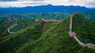 Скачачите и Дънекова качиха Китайската стена