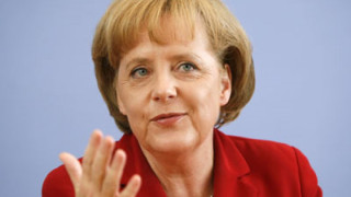Меркел отново призова за квоти