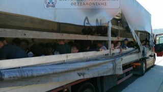 Наши взимат 200 000 евро за камион с бежанци (ОБЗОР)