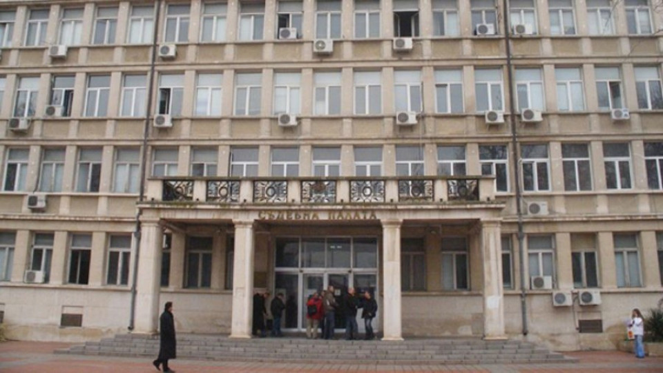 Съдът във Варна осъди кмет на 2 години и 6 месеца затвор | StandartNews.com