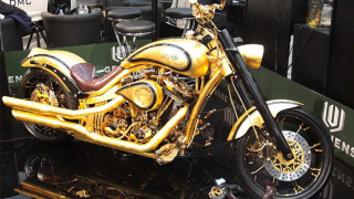 Златен мотор с диаманти за $850 хил.