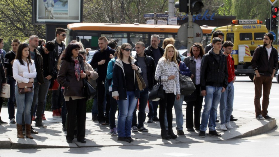 ЦРУ ни преброи: 7 186 893 е населението на България | StandartNews.com