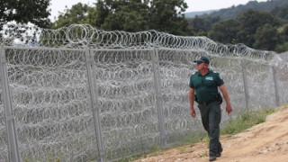 Кабинетът дава още 4,5 млн. лв. за оградата по границата с Турция
