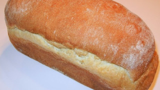 Хлебарите задържат цената на насъщния