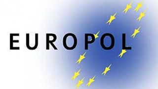Интерпол и Европол търсят общо решение