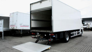 42 мигранти бяха открити в хладилен камион в Австрия