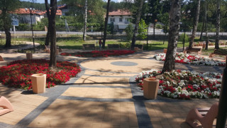 Министър реже лентата на европейски парк в Добринище