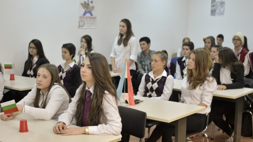 Отпускат 5, 7 млн. лв. за средното образование | StandartNews.com