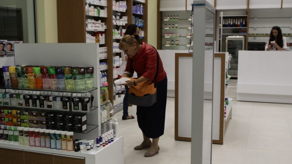 Фармацевти скачат на аптечната карта | StandartNews.com
