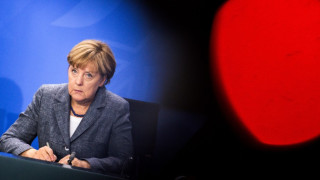 Меркел и Ердоган ще си помахат за бежанците