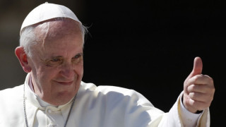 Папата даде дом на сирийско семейство бежанци