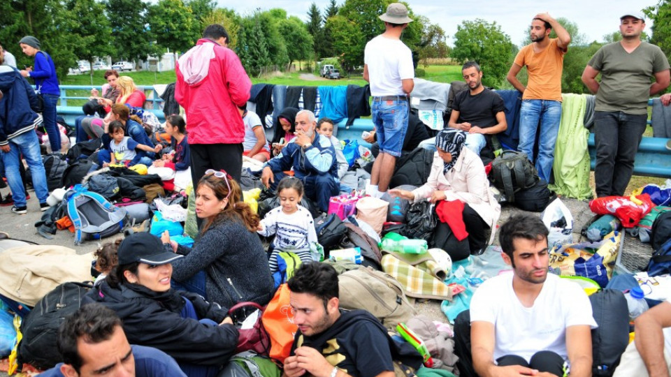 Берлин дава 20 млн. евро за прехрана на бежанците | StandartNews.com