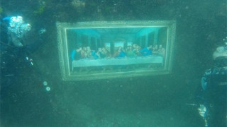 Уникална подводна изложба край Приморско